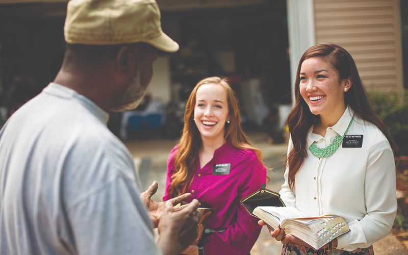 lds sister missionaries teaching