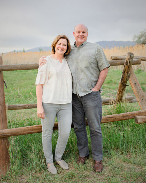 Jerry and Virva Sandorf, members of the Fox Society, smiling. 